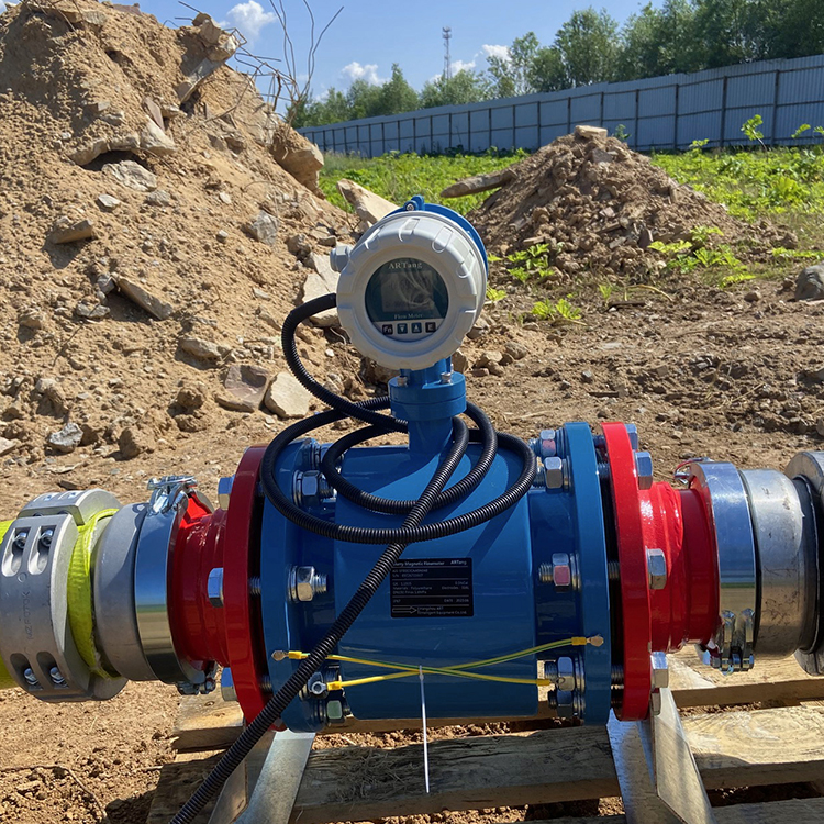 Electromagnetic Flow Meter for Liquids