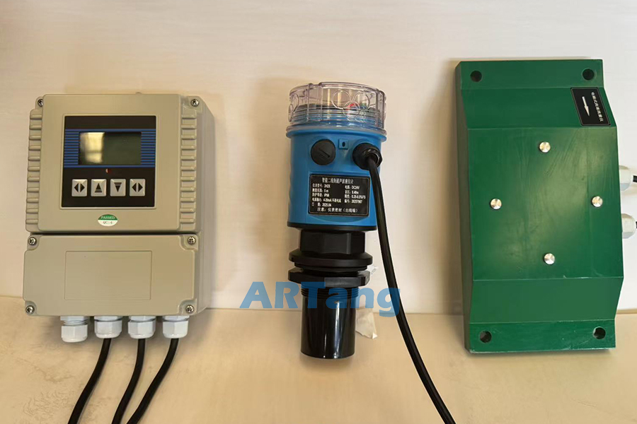 Ultrasonic Level Transmitter: Working Principle, Advantages, and Applications