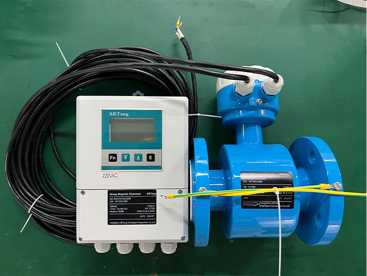 Remote Type Electromagnetic Flow Meter